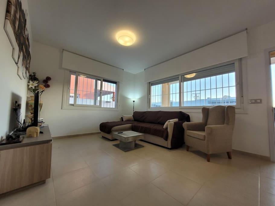 Chalet Adosado Acogedor Busot Alicante Exterior foto